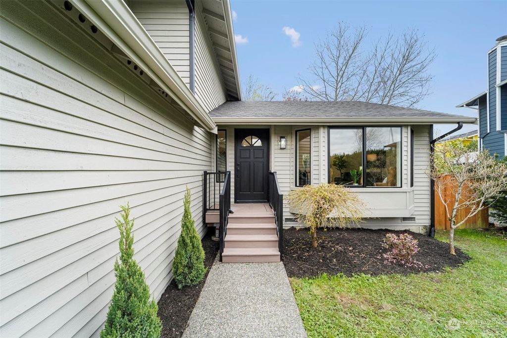 Photo of 2716 210th Street SW, Lynnwood, WA 98036 (MLS # 2060029)