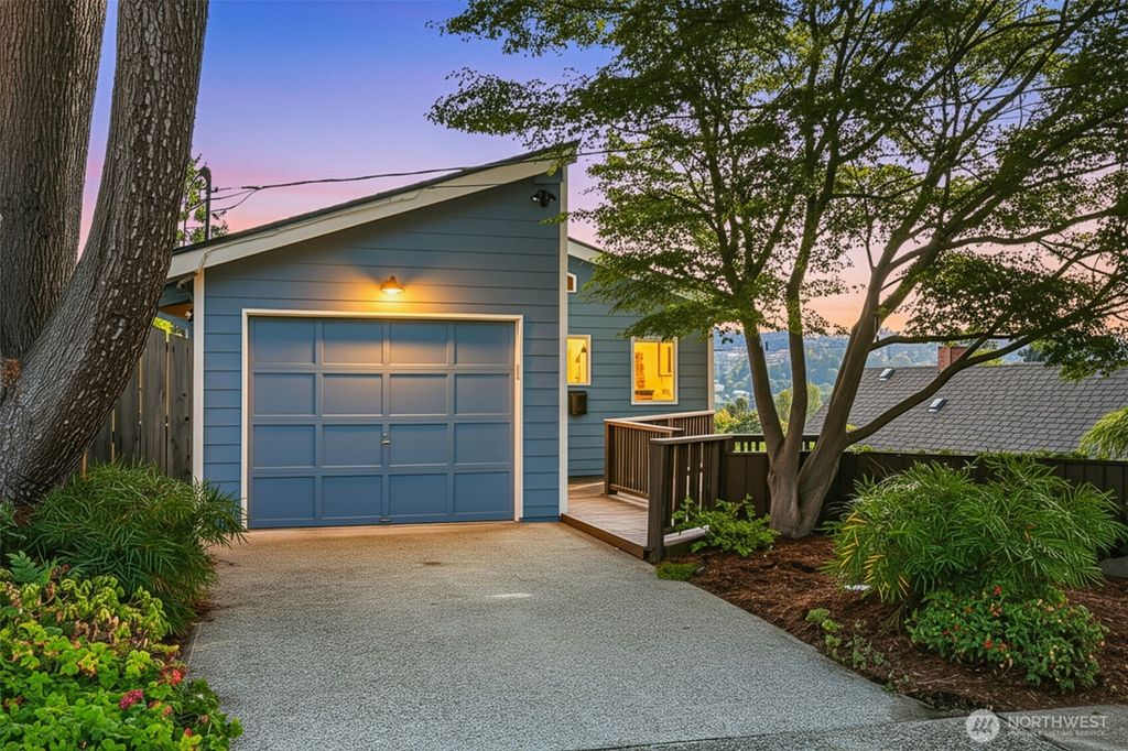 Photo of 117 N 40th Street, Seattle, WA 98103 (MLS # 2433839)