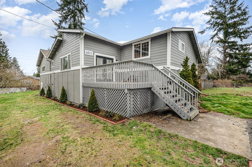 Photo of 6821 189 Place SW, Lynnwood, WA 98036 (MLS # 2355475)