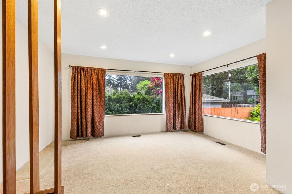 Photo of 16036 21st Avenue SW, Burien, WA 98166 (MLS # 2511225)