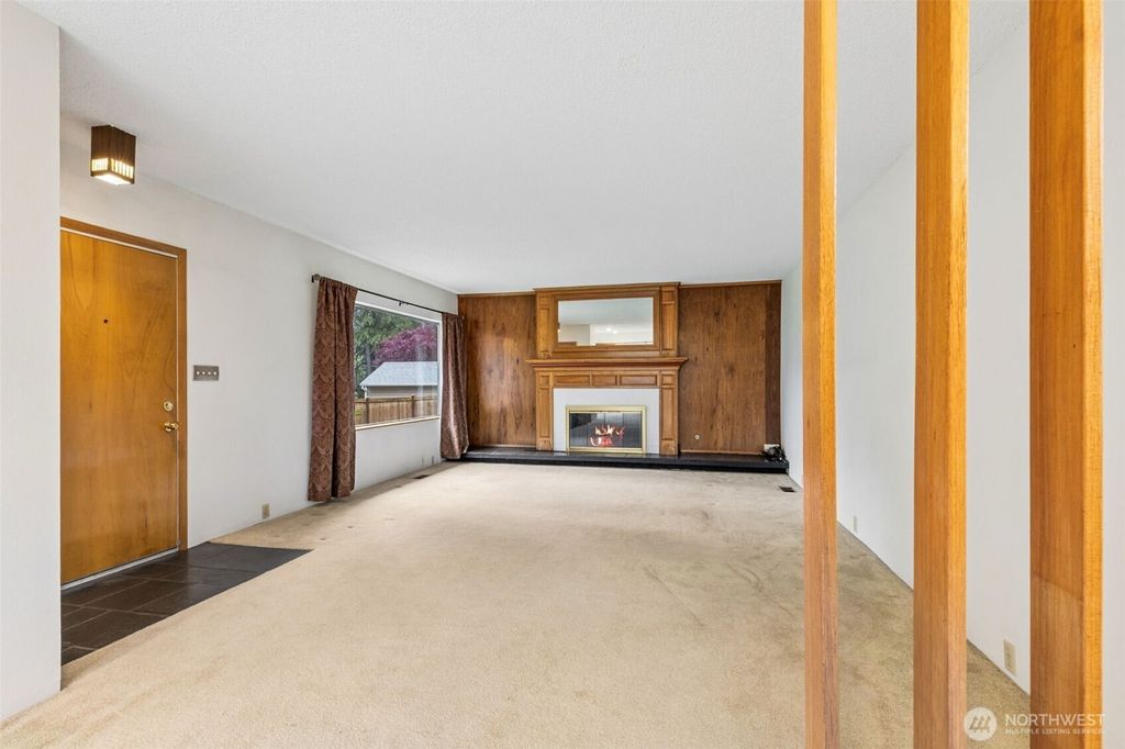 Photo of 16036 21st Avenue SW, Burien, WA 98166 (MLS # 2511225)