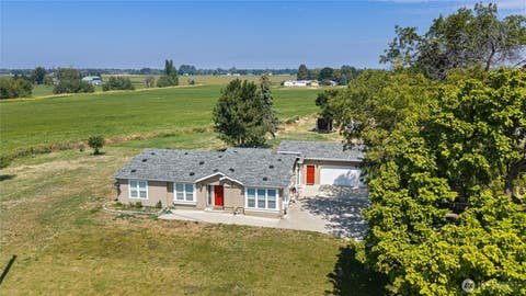 Photo of 371 Rein Rd RD, Ellensburg, WA 98926 (MLS # 2566220)