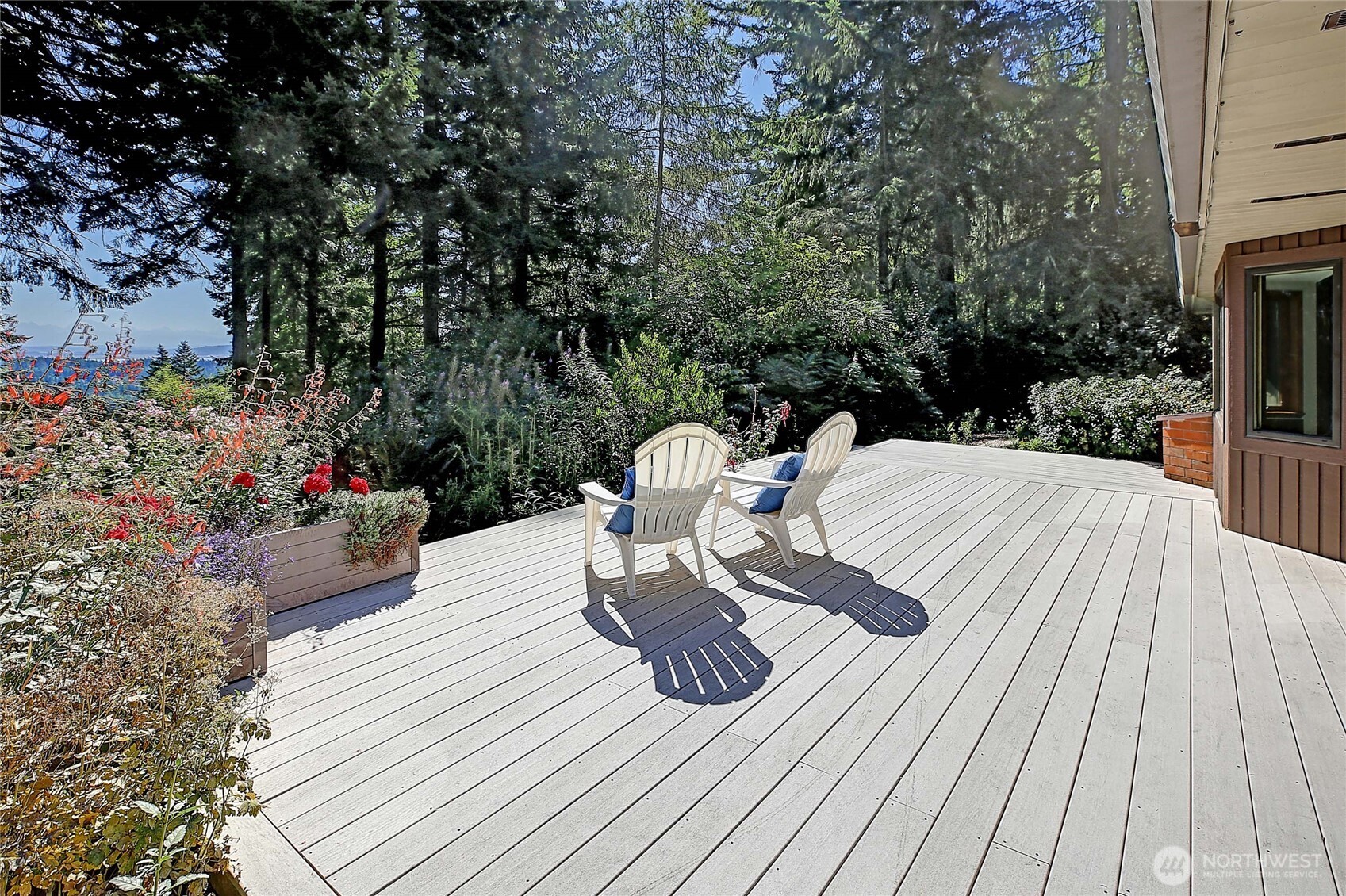 563 Wayne's Ridge Circle