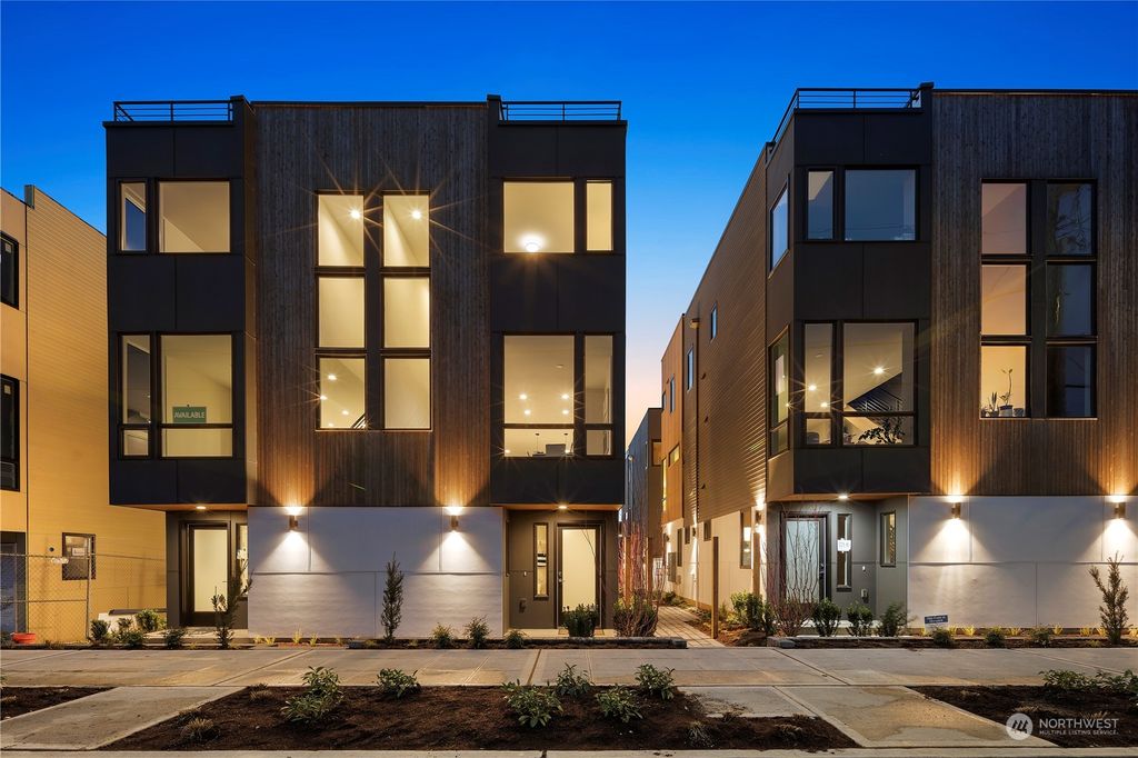 Photo of 9231 B 16th Avenue SW, Seattle, WA 98106 (MLS # 2322802)