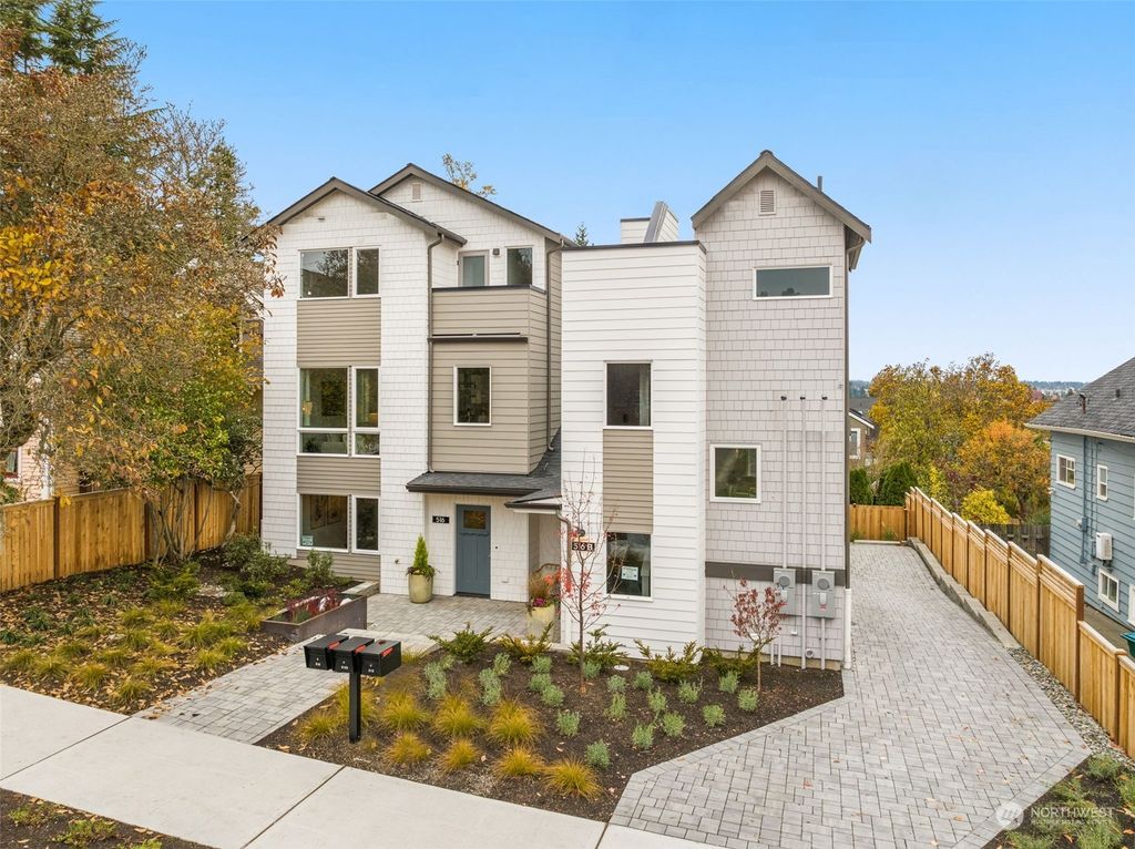 Photo of 516 B N 61st Street, Seattle, WA 98103 (MLS # 2177424)