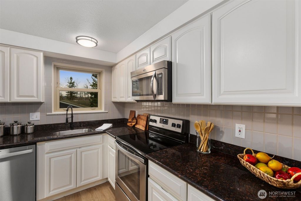 Photo of 4612 133rd Place NE, Marysville, WA 98271 (MLS # 2338229)