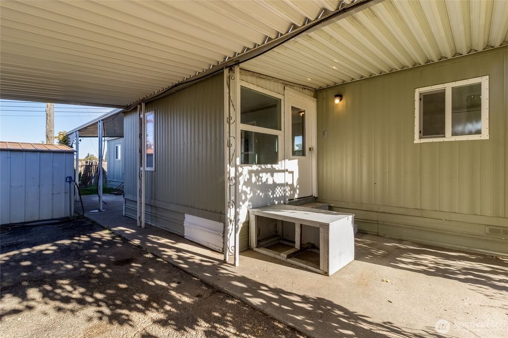 Photo of 2219 E Isaacs Avenue #16, Walla Walla, WA 99362 (MLS # 2446605)