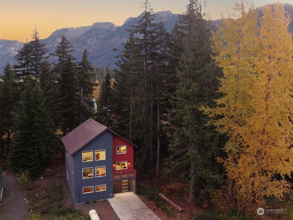 Photo of 460 Hyak Drive E, Snoqualmie Pass, WA 98068 (MLS # 2173292)