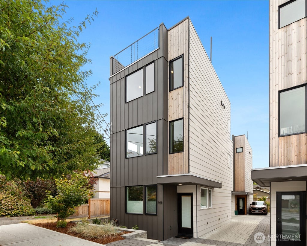 Photo of 921 NW 59th Street, Seattle, WA 98107 (MLS # 2576214)