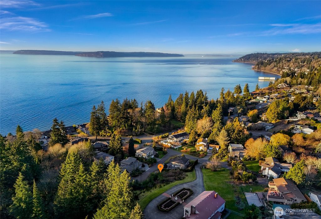 Photo of 8038 Cyrus Place, Edmonds, WA 98026 (MLS # 2342965)