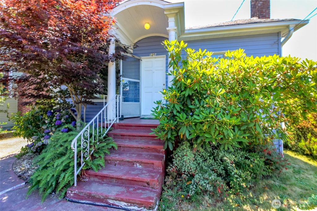 Photo of 125 N 74th Street, Seattle, WA 98103 (MLS # 2407465)