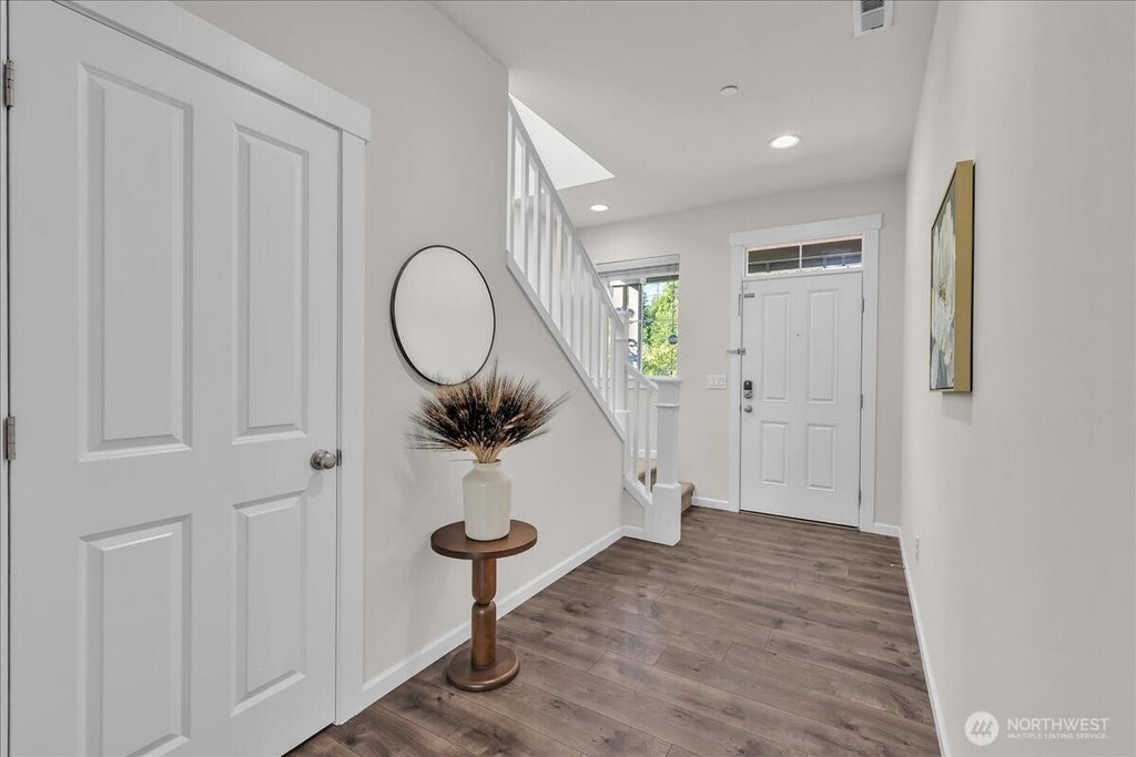 Photo of 1326 192nd Place SE Pl, Bothell, WA 98012 (MLS # 2552795)