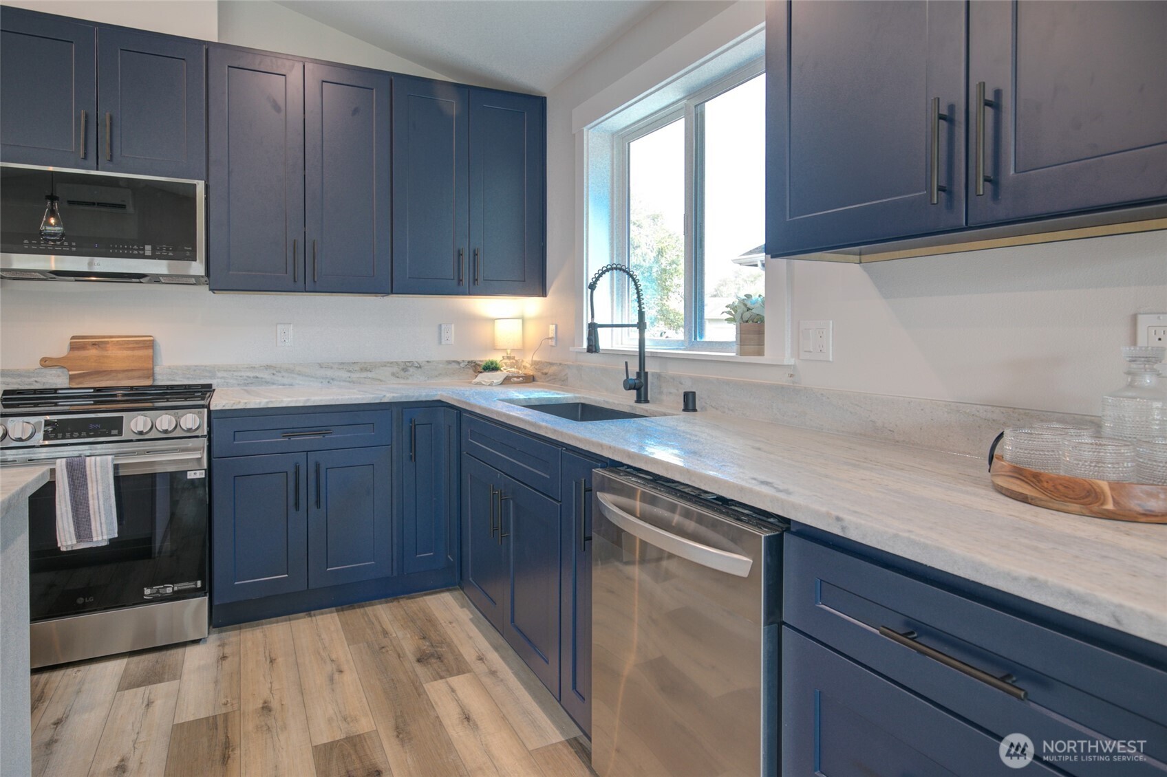 387 Duck Lake Drive NE