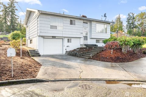 Photo of 229 Alderwood Circle, Port Angeles, WA 98362 (MLS # 2466217)