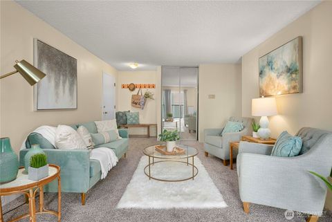 3711 26th Place W Unit 201, Seattle, WA 98199 - MLS#: 2333370