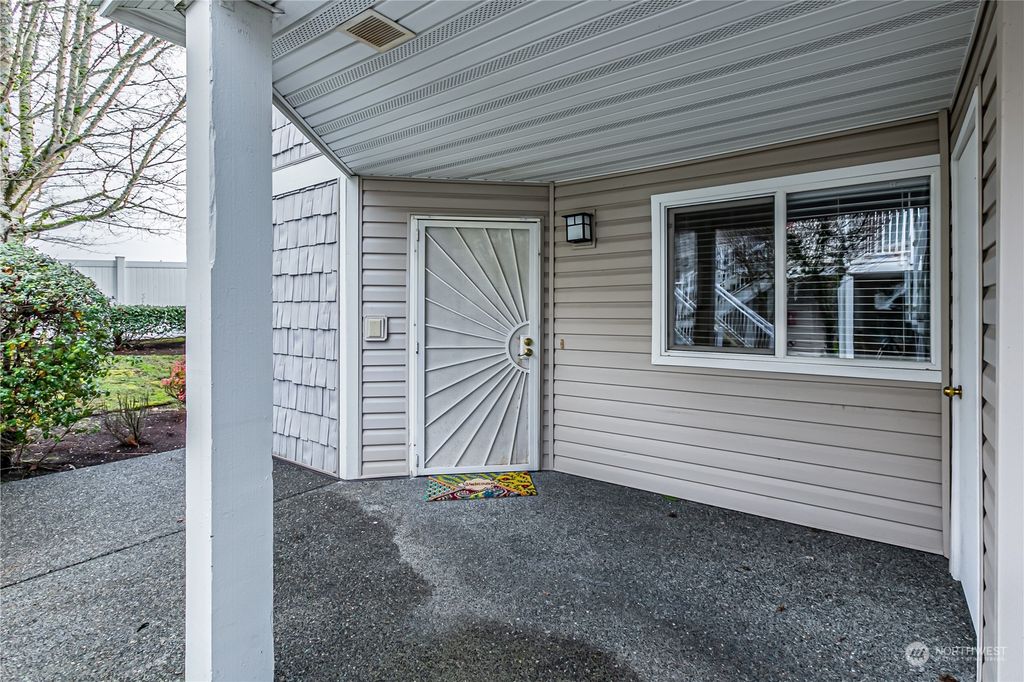 Photo of 11130 SE 208th Street #G104, Kent, WA 98031 (MLS # 2209935)