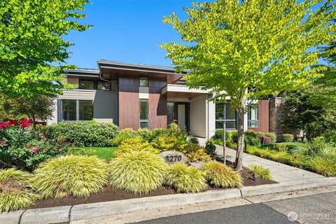 Photo of 8270 SE 31st Street, Mercer Island, WA 98040 (MLS # 2549087)