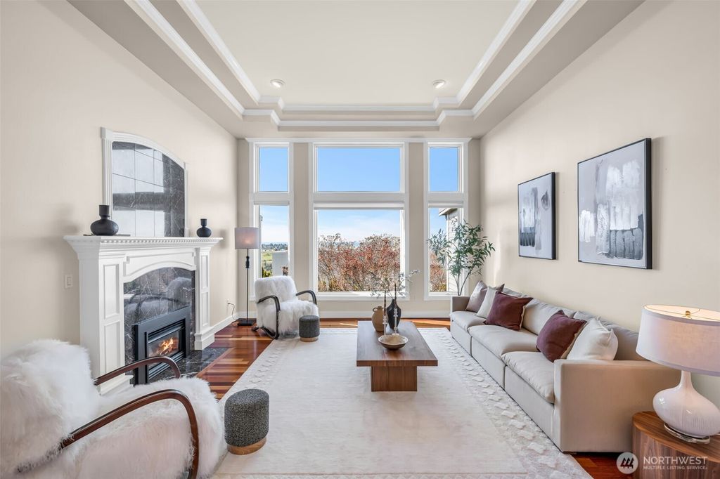 Photo of 15423 SE 58th St St, Bellevue, WA 98006 (MLS # 2500206)