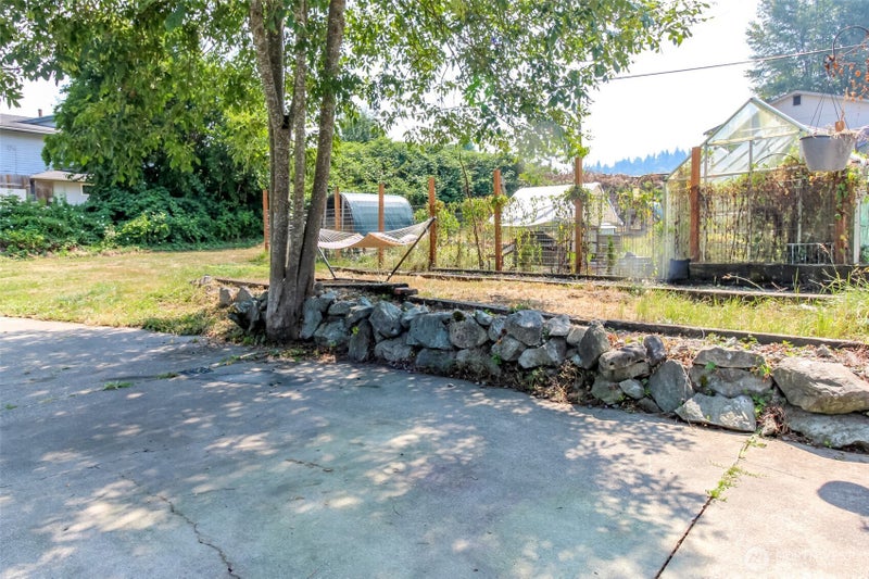 306 SW 1st Street