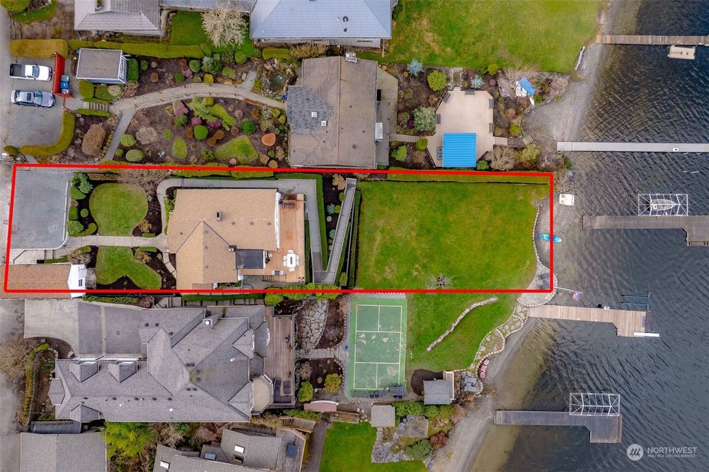 Photo of 17612 SE 40th Place, Bellevue, WA 98008 (MLS # 2209095)