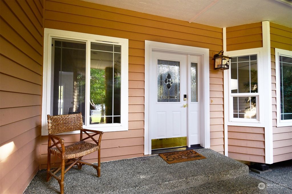 Photo of 12521 128th Avenue NE, Lake Stevens, WA 98258 (MLS # 2298881)