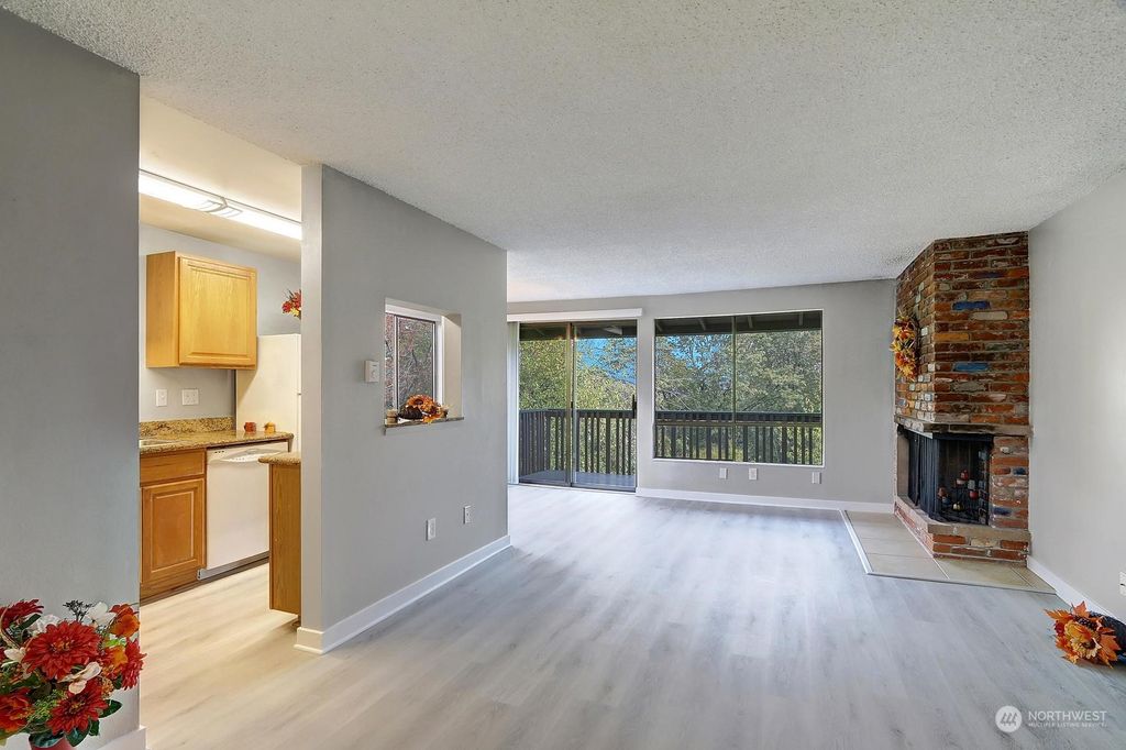 Photo of 13550 37th Avenue S #30, Tukwila, WA 98168 (MLS # 2007550)
