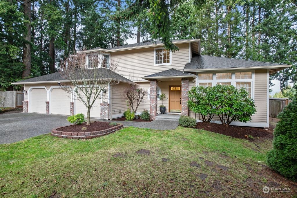 Photo of 17405 58th Avenue W, Lynnwood, WA 98037 (MLS # 2193211)