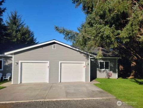 32 Sunset Boulevard Hoquiam WA 98569