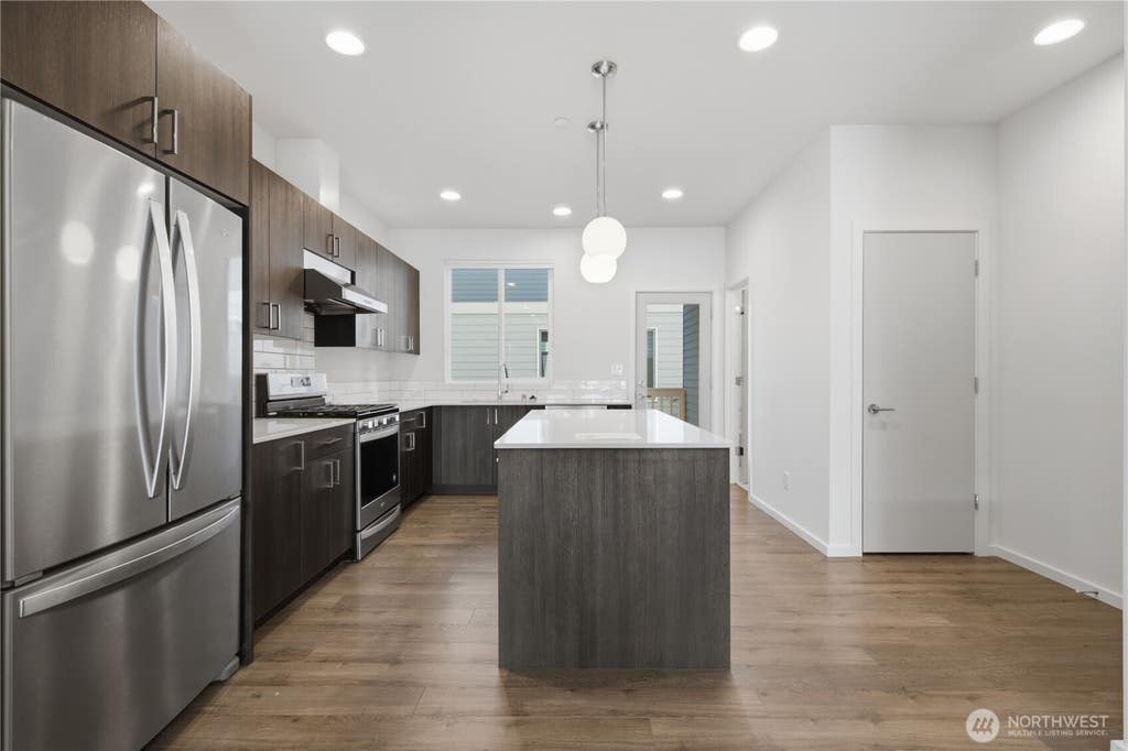 Photo of 2328 N 185TH ST #B, Shoreline, WA 98133 (MLS # 2566197)
