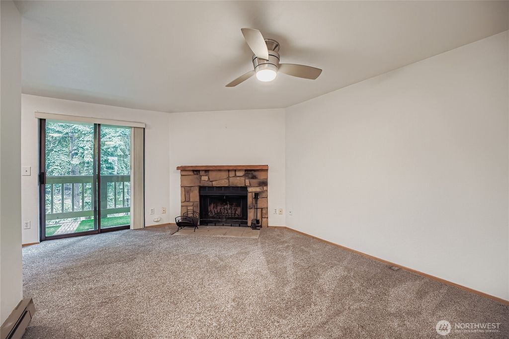 Photo of 17419 119th Lane SE #E31, Renton, WA 98058 (MLS # 2443858)