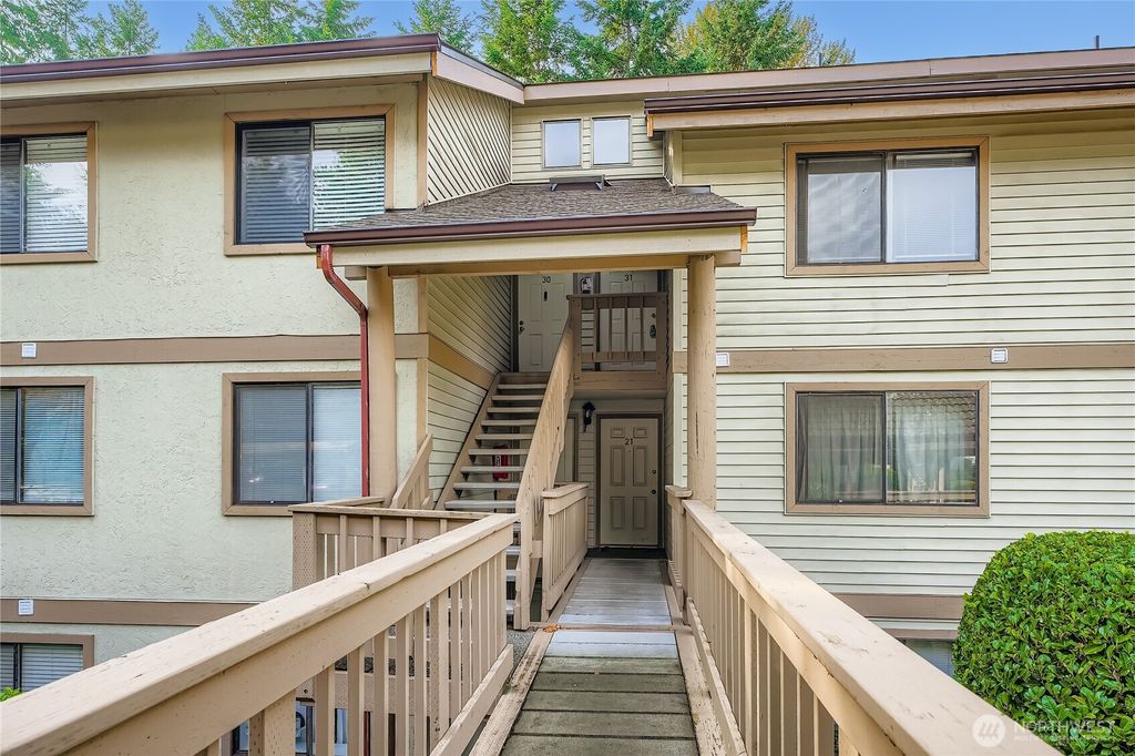 Photo of 17419 119th Lane SE #E31, Renton, WA 98058 (MLS # 2443858)