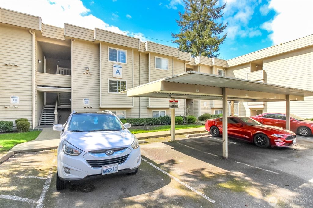 Photo of 28311 18th Avenue S #A-202, Federal Way, WA 98003 (MLS # 2359262)