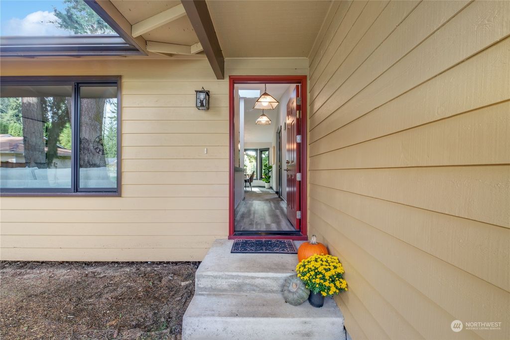 Photo of 9922 200th Place SE, Snohomish, WA 98296 (MLS # 2170338)