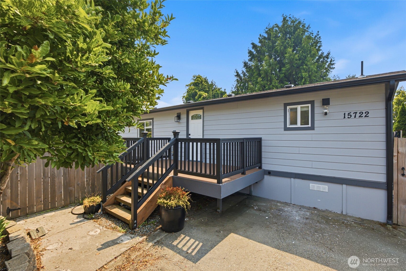 15722 52nd Street E 11