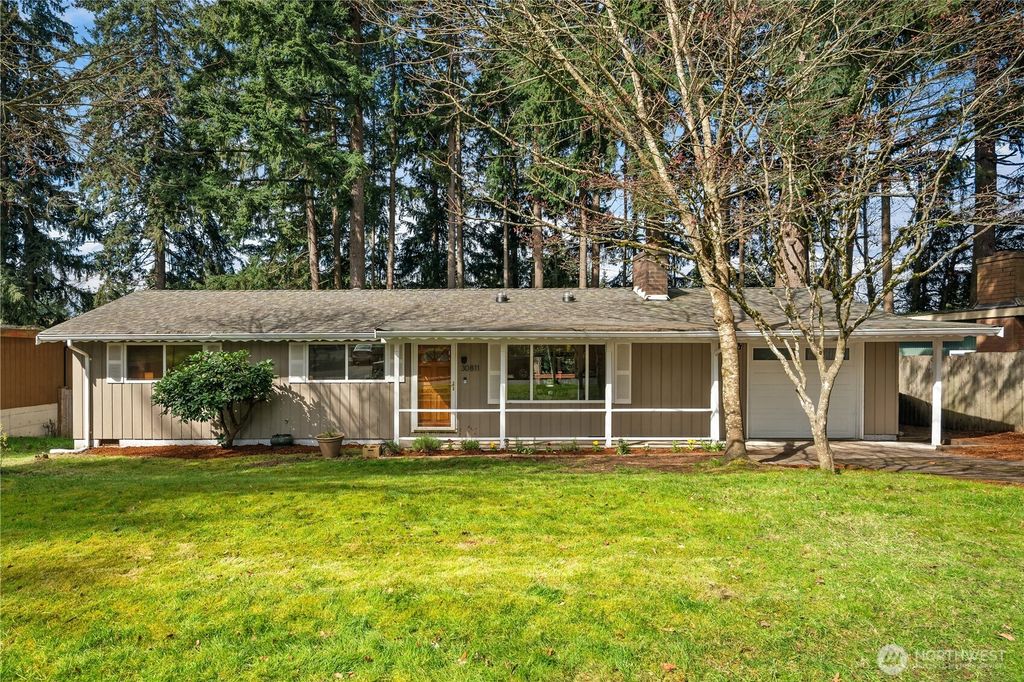 Photo of 30811 7th Avenue SW, Federal Way, WA 98023 (MLS # 2496626)