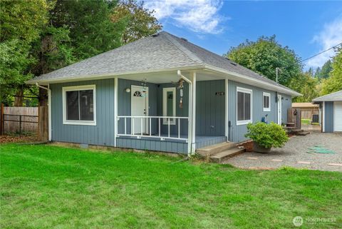 Photo of 2238 W Railroad Avenue, Shelton, WA 98584 (MLS # 2438778)