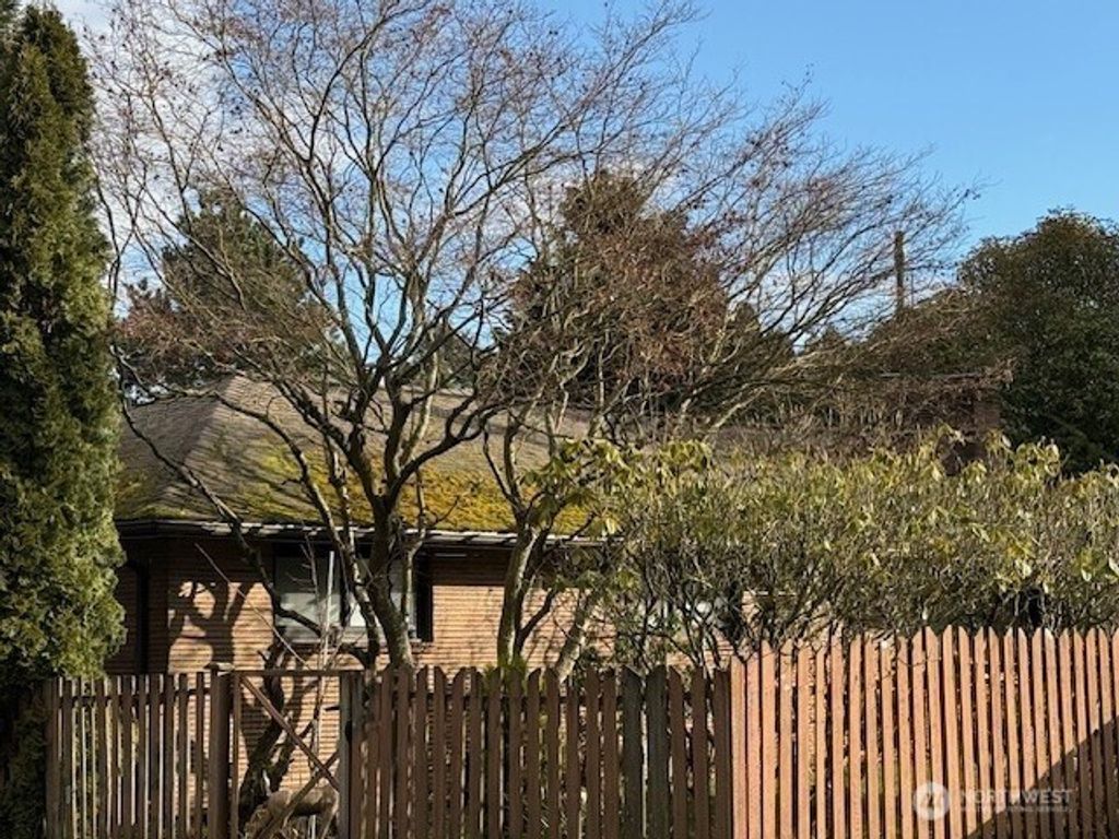 Photo of 10424 2nd Avenue S, Seattle, WA 98168 (MLS # 2484407)