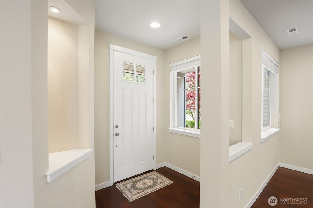 Photo of 10248 242nd Avenue NE, Redmond, WA 98053 (MLS # 2515816)