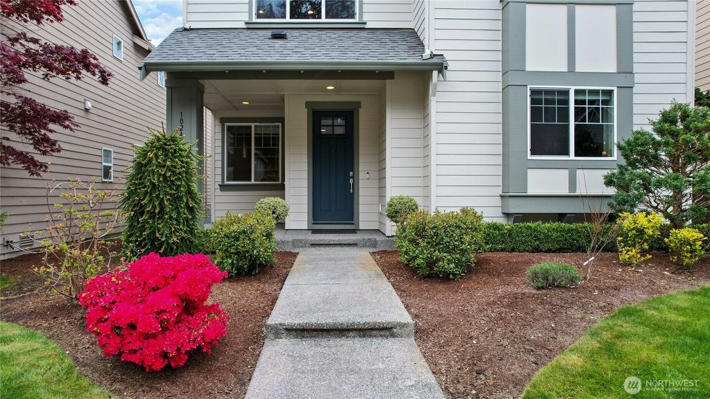 Photo of 10248 242nd Avenue NE, Redmond, WA 98053 (MLS # 2515816)