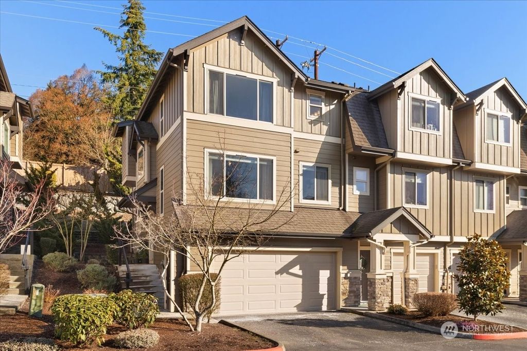 Photo of 1900 Weaver Road #G101, Snohomish, WA 98290 (MLS # 2327913)