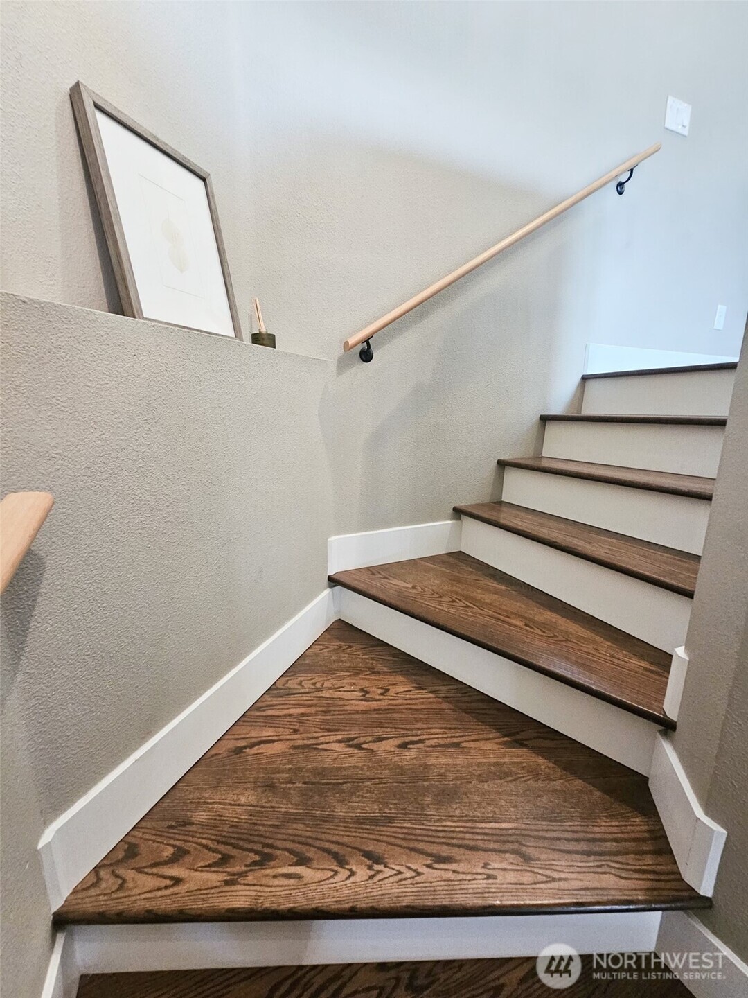 2272 Newport Way NW 1-4