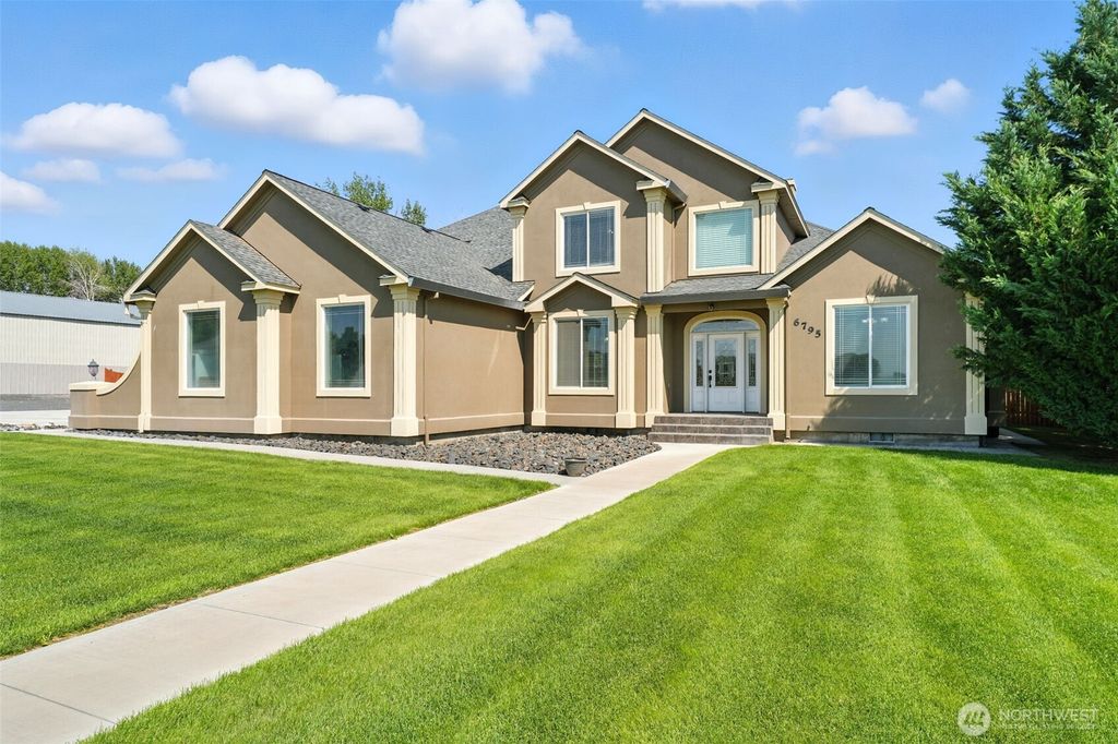 Photo of 6795 NE D.8 Road, Moses Lake, WA 98837 (MLS # 2468668)