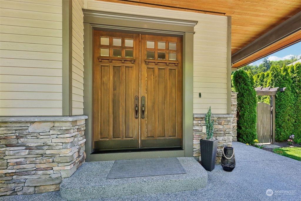 Photo of 581 Timber Creek Drive NW, Issaquah, WA 98027 (MLS # 2252720)