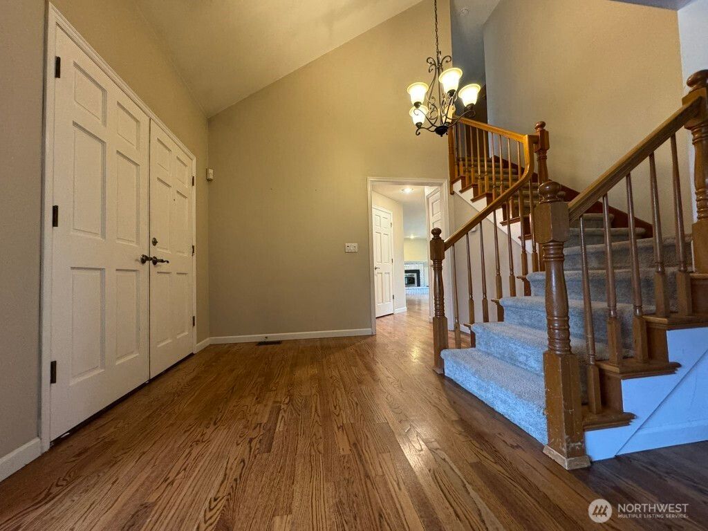 Photo of 24717 SE 45th Place, Sammamish, WA 98029 (MLS # 2469370)