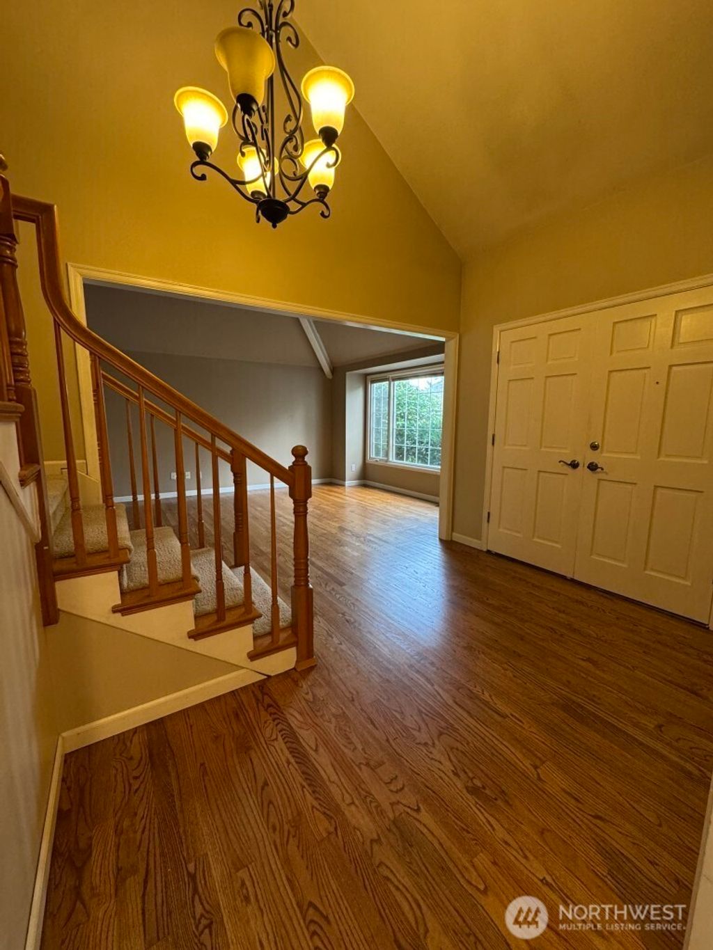 Photo of 24717 SE 45th Place, Sammamish, WA 98029 (MLS # 2469370)