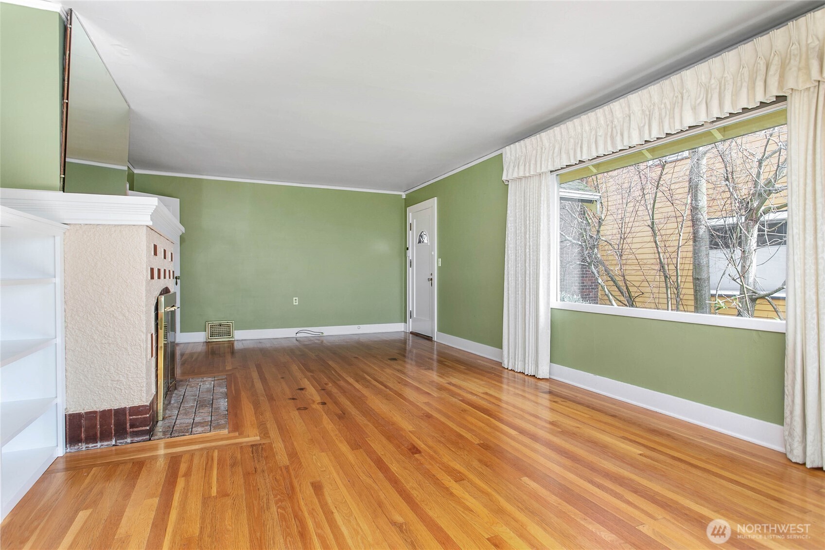 2209 Eldridge Avenue