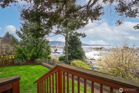 2209 Eldridge Avenue Bellingham WA 98225