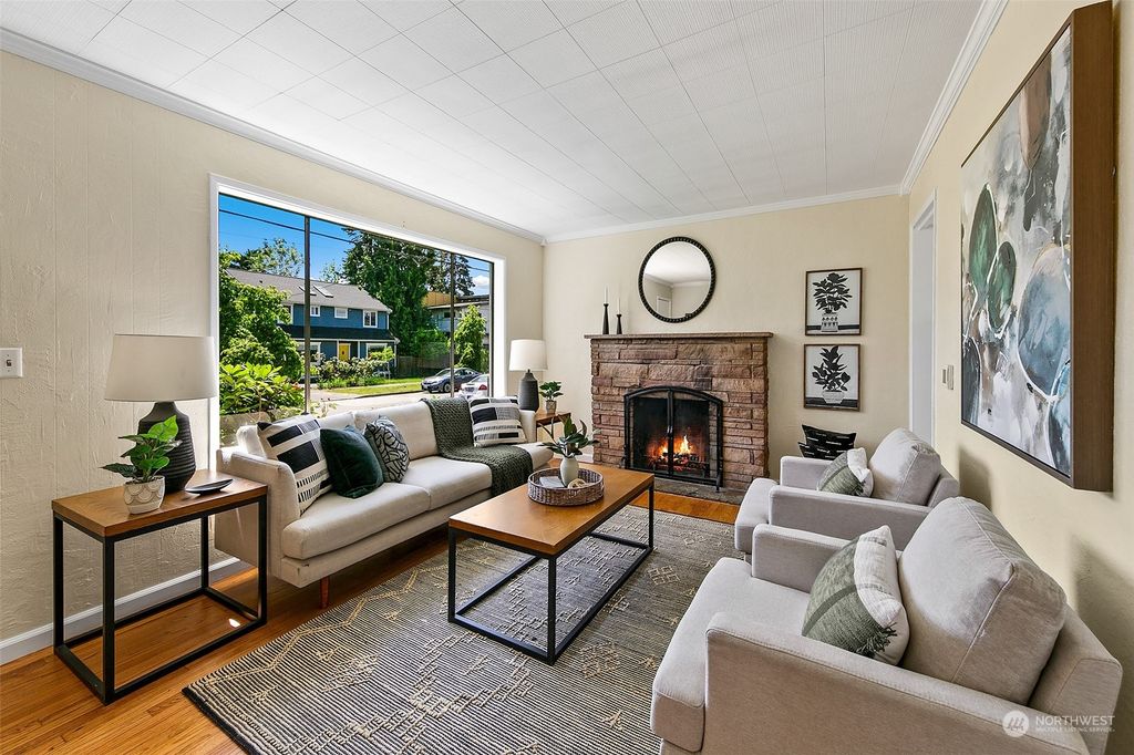 Photo of 720 N 91st Street, Seattle, WA 98103 (MLS # 2251465)