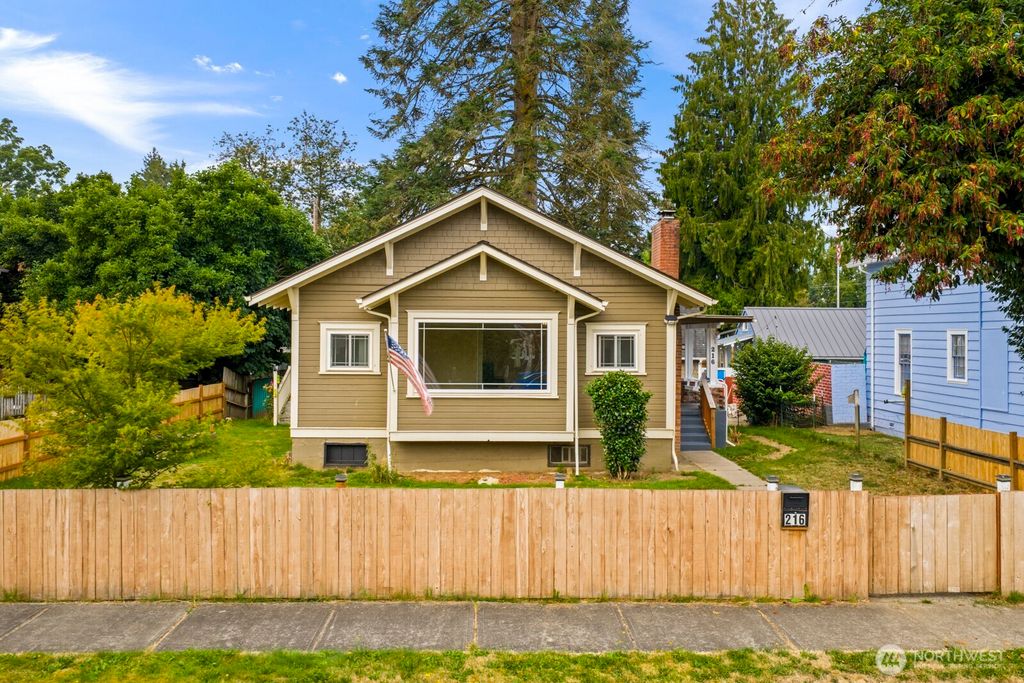Photo of 216 S Blakely Street, Monroe, WA 98272 (MLS # 2431372)