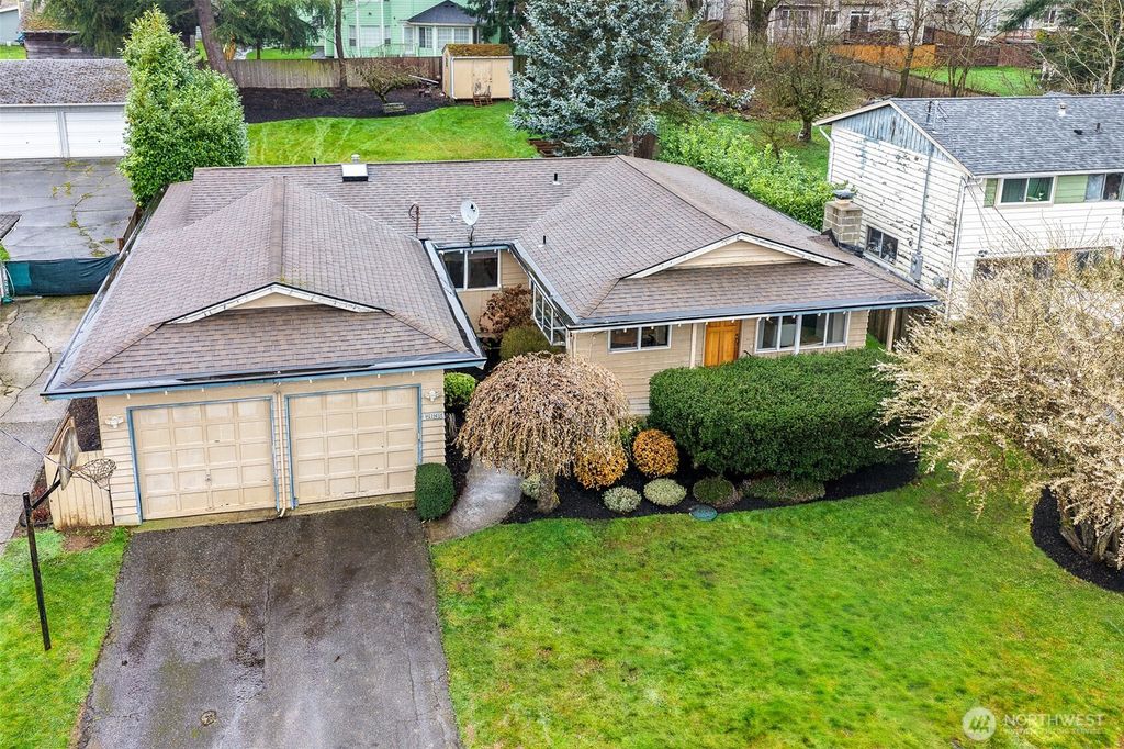 Photo of 17630 Larch Way, Lynnwood, WA 98037 (MLS # 2493492)